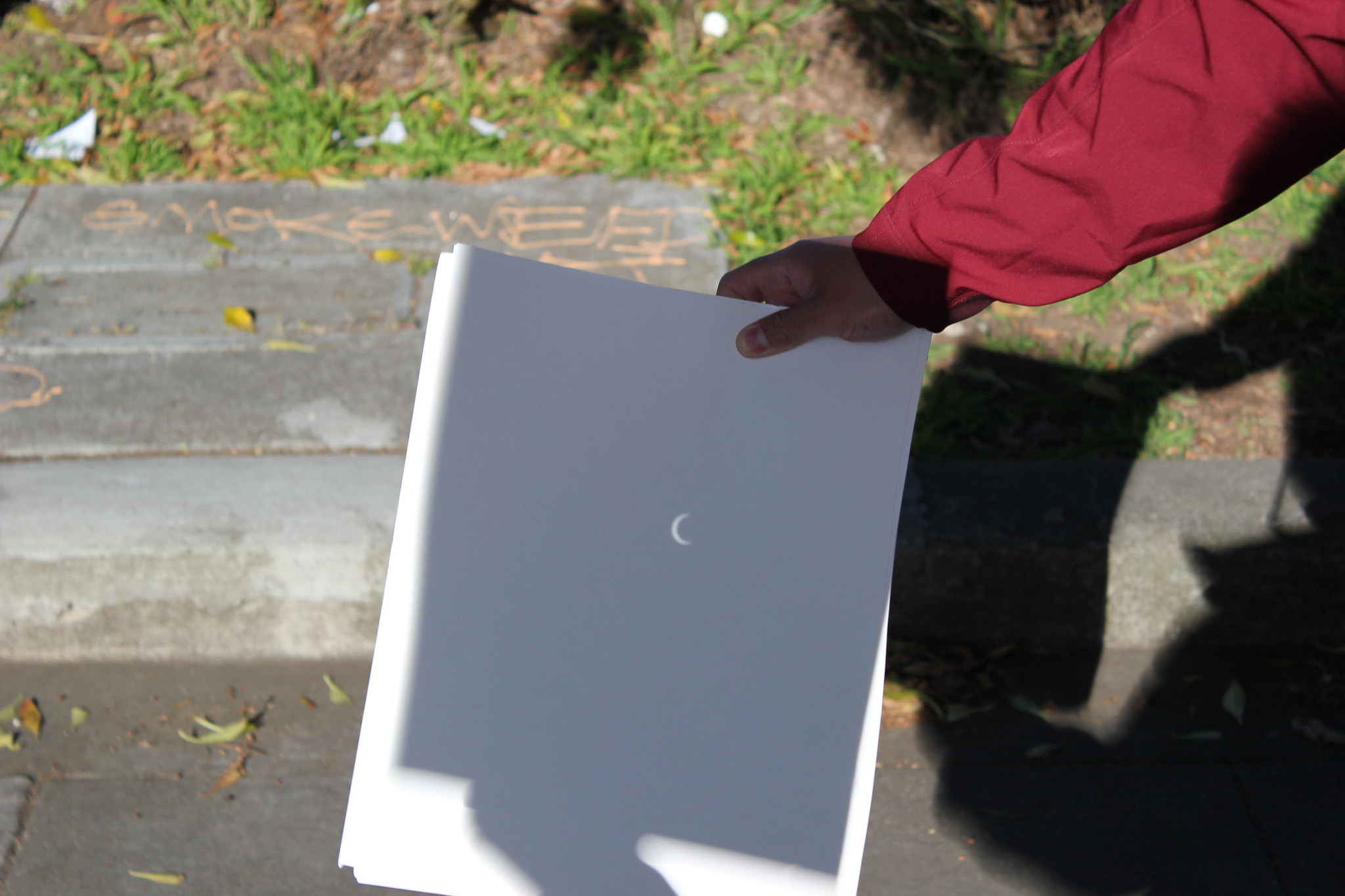 pinhole camera sun image