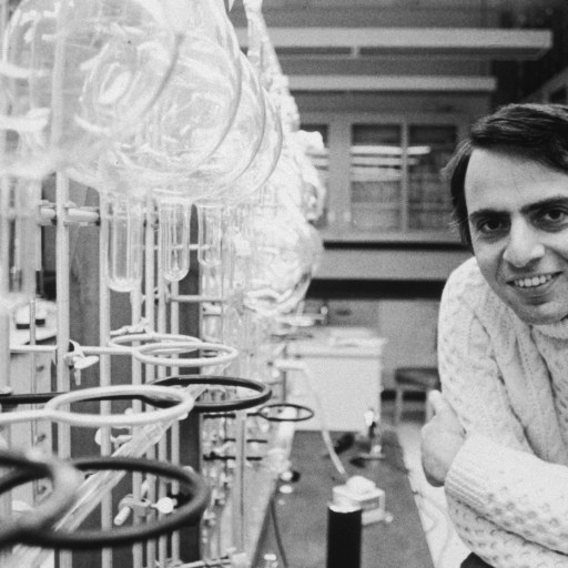 carl sagan in a laboratory